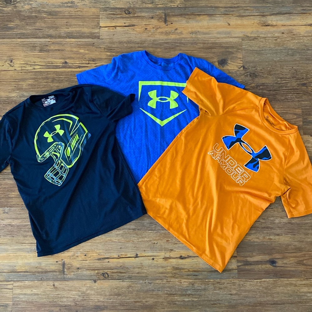 3 Under Armour Youth Large Shirts